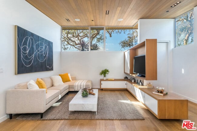 Photo - 4014 Colonial Ave