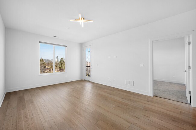 Photo - 27 W Park Blvd Unit 206