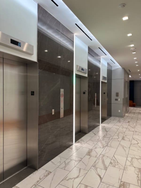 Photo - 1211 Van St SE