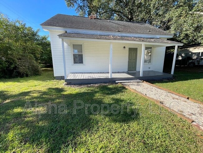 Photo - 4 Stewart Ave