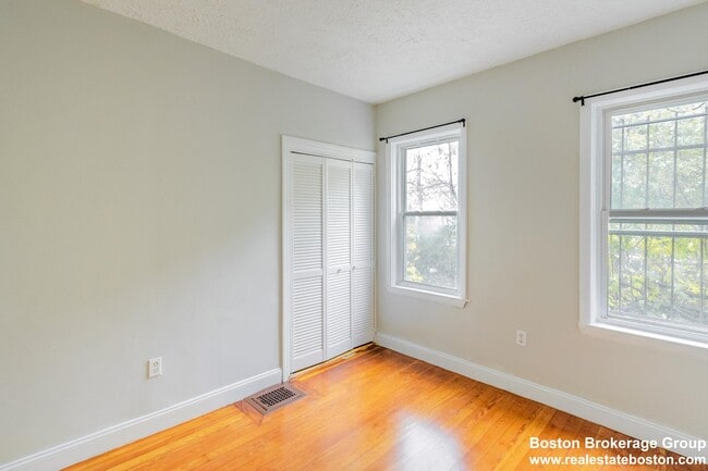 Photo - 17 Cawfield St Unit 1