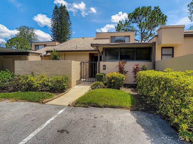 Building Photo - RARE 3 BEDROOM/ 2 BATH IN THE HIGHLY DESIR... Unit 54 Rental
