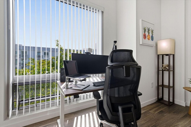 Photo - 1201 4th St Unit FL5-ID1324999P