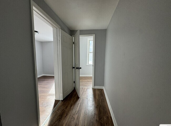 52 Harrison Ave 4 - 54 Harrison Ave Unit 4