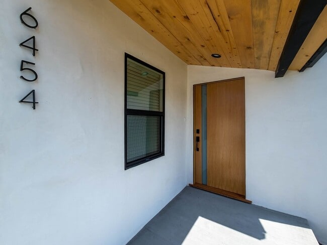 Photo - Tastefully Remodeled 4BR Home in North Hollywood!