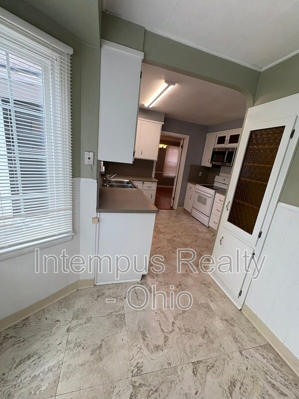 Photo - 3882 Faversham Rd