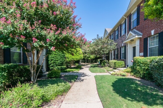 Photo - 4074 Kyndra Cir