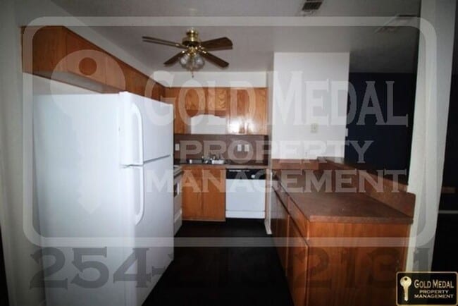 Photo - 1208 Industrial Blvd