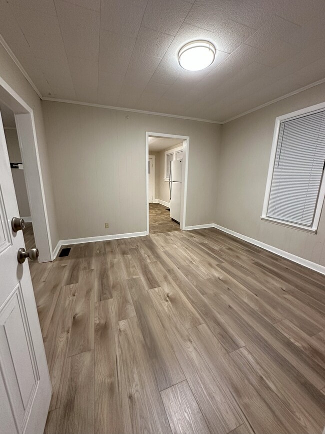 Photo - 218 W Union St