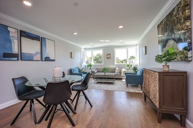 Photo - 1400 Centre St Unit 203