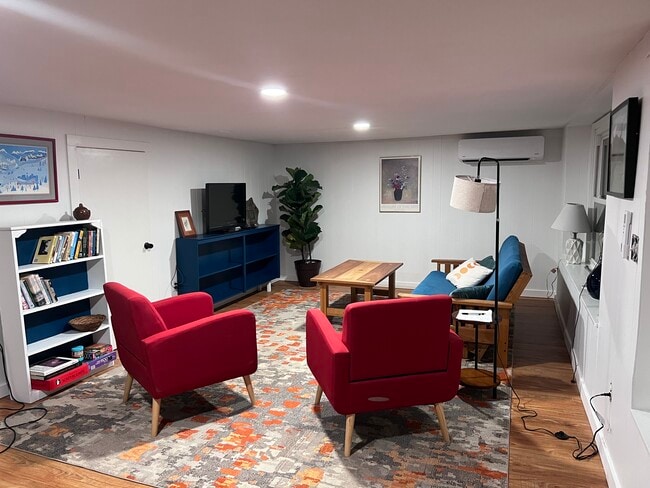 Building Photo - 1621 Vt 128 Unit 1