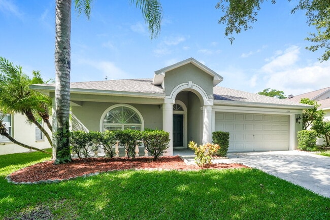 Photo - 633 Straw Lake Dr
