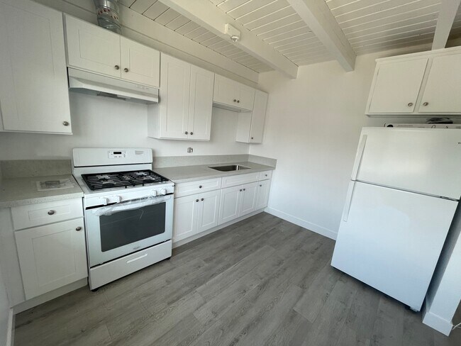 Photo - 114 E Center St Unit 98