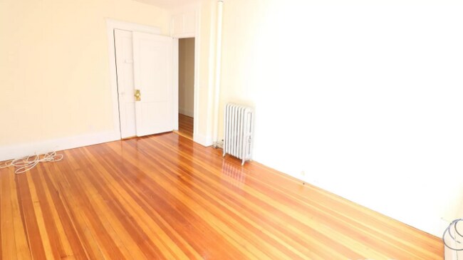 Photo - 11 Barrows St