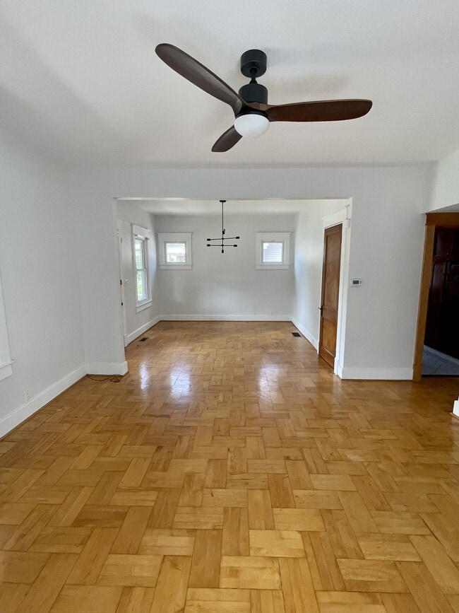 Photo - 1667 Richmond Dr