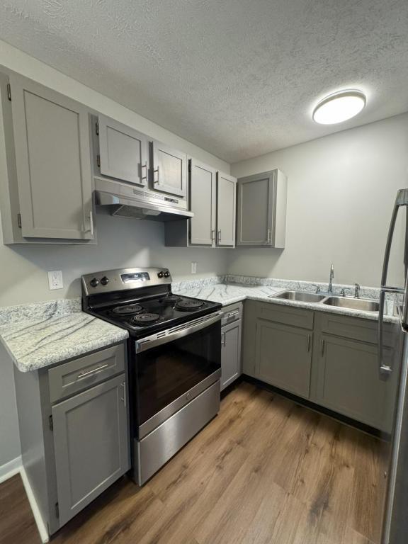 Photo - 1900 Apartment Dr