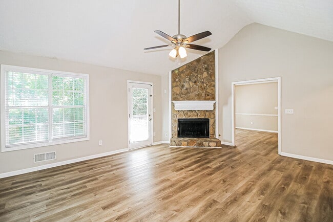 Photo - 709 Miami Ct