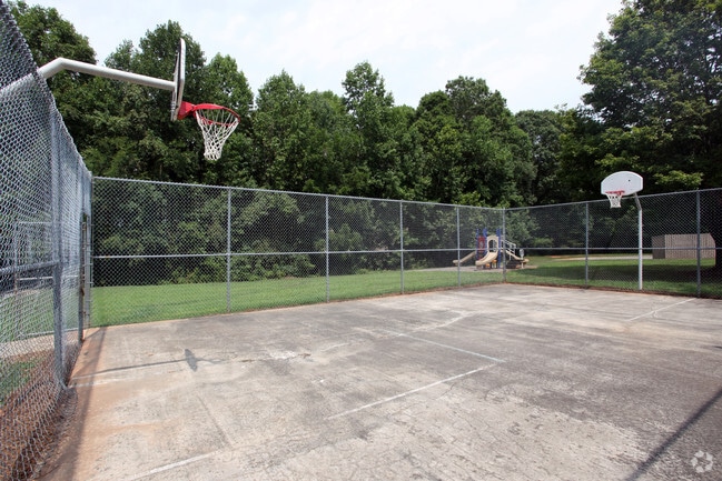 Northwood Apartment Homes