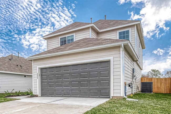 Photo - 4923 Luke Matthew Dr