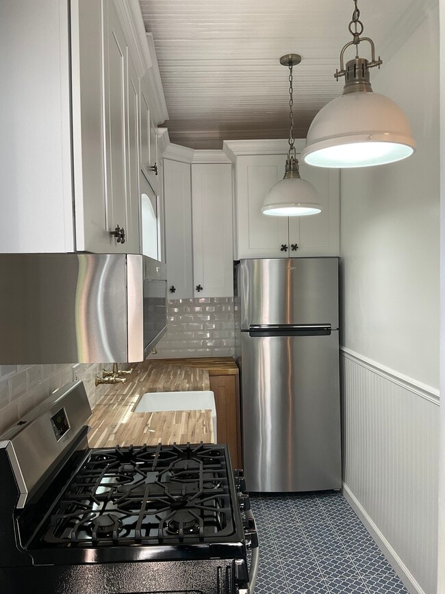 Building Photo - 514 Tombstone Cyn Unit Apt. A