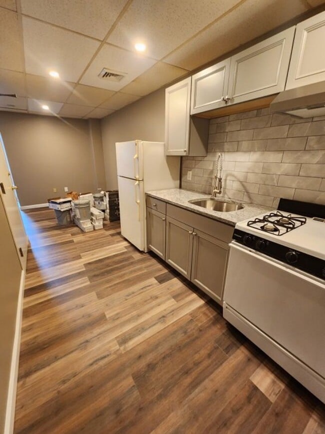 Photo - 2940 N 22nd St Unit 2nd flr. front