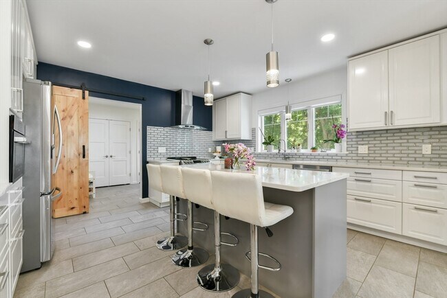 Photo - 10 Farrow St