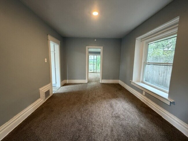 Photo - 2162 8th St SW