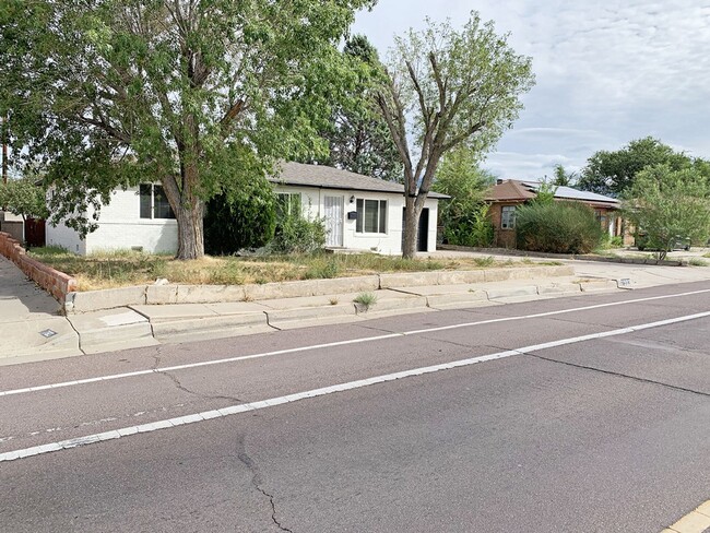 Photo - UPTOWN UPDATED 3/BD 2/BA 1/CG