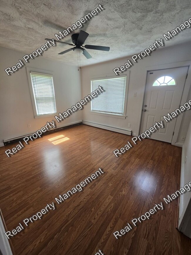 Photo - Two Bedroom Ranch