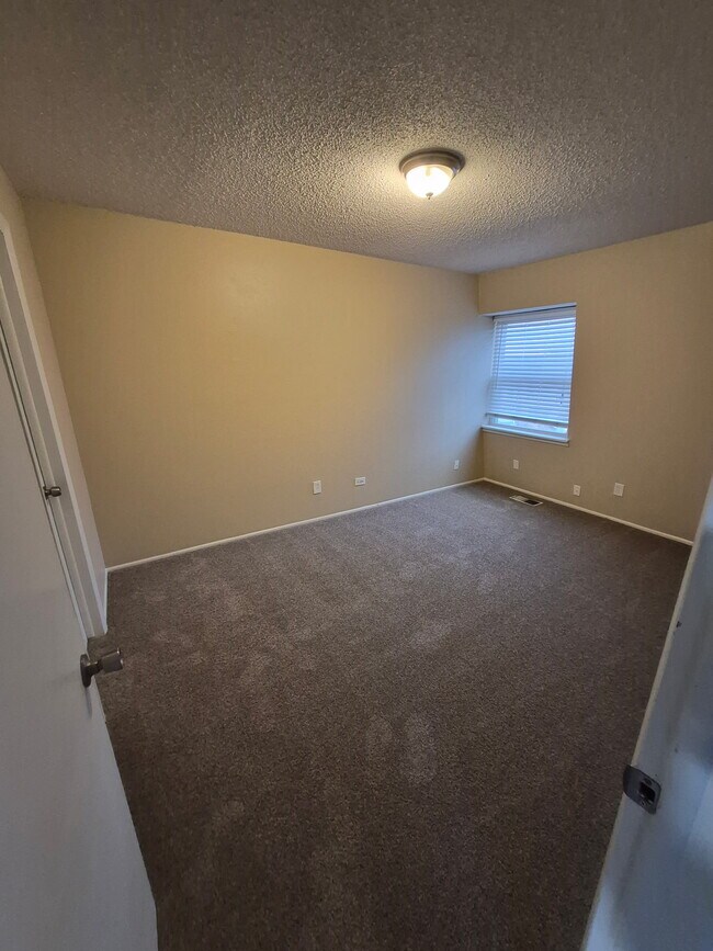 Photo - 3005 E Fountain Blvd