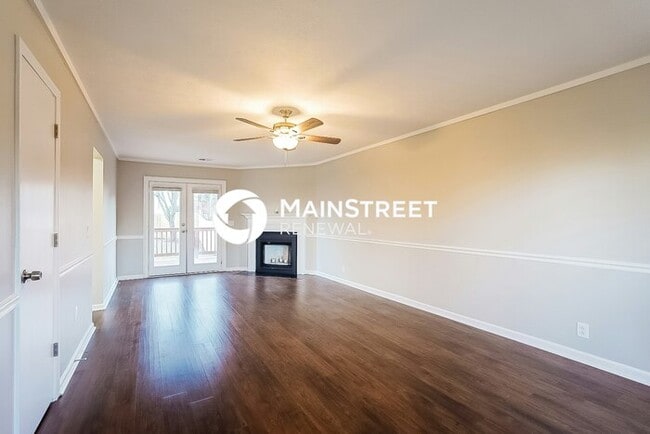 3 Bedroom Pet-Friendly Home in Antioch, TN with Main Street Renewal