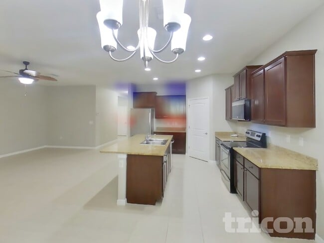 Photo - 13513 Paddington Wy