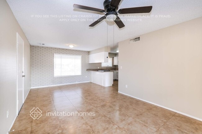 Photo - 5337 W Berkeley Rd