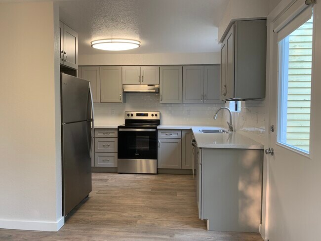 3101C - Kitchen - Halo 11 Townhomes