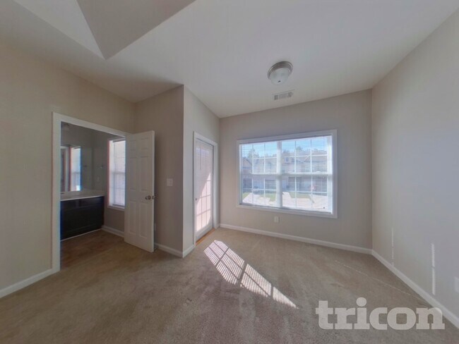 Photo - 231 White Mountain Pass