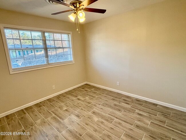 Photo - 5725 19th Ave