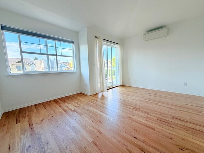 Photo - 2443 NW 59th St
