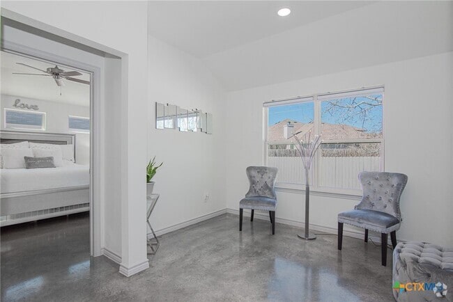Building Photo - 765 Freedom Cir Rental