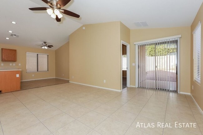 Photo - 206 W Brangus Way