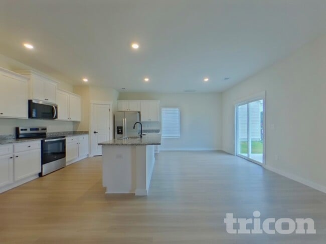 Photo - 1217 Crested Iris St House