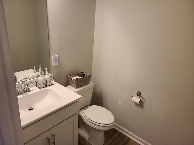 Photo - 3 Bed, 2.5 Bath home in Hampstead