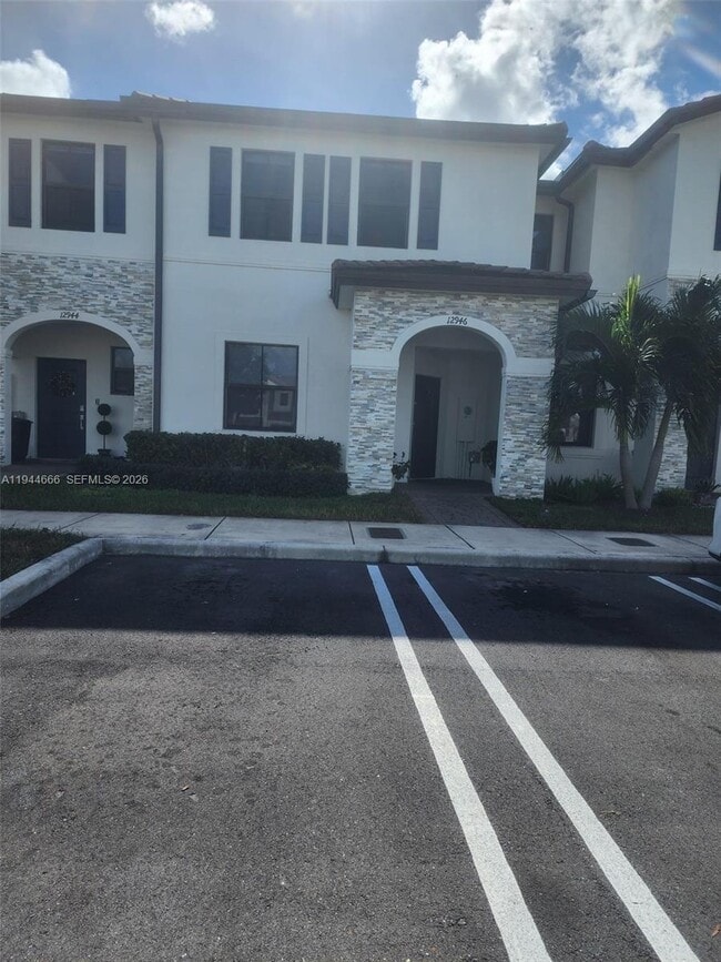 Building Photo - 12946 SW 232nd Ter