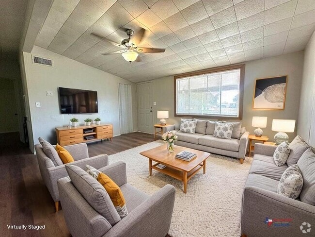 Building Photo - 123 Stavena Rd Unit 3 Rental