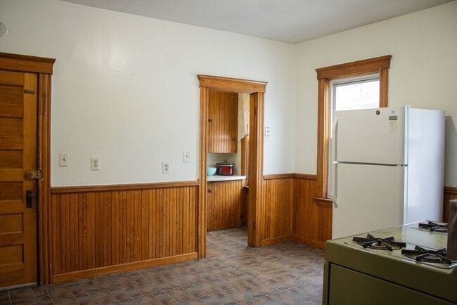 Photo - 91 Perry Ave Unit 3