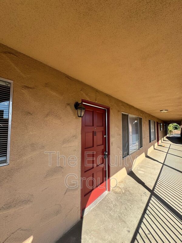 Photo - 1320 W Vassar Ave Unit H