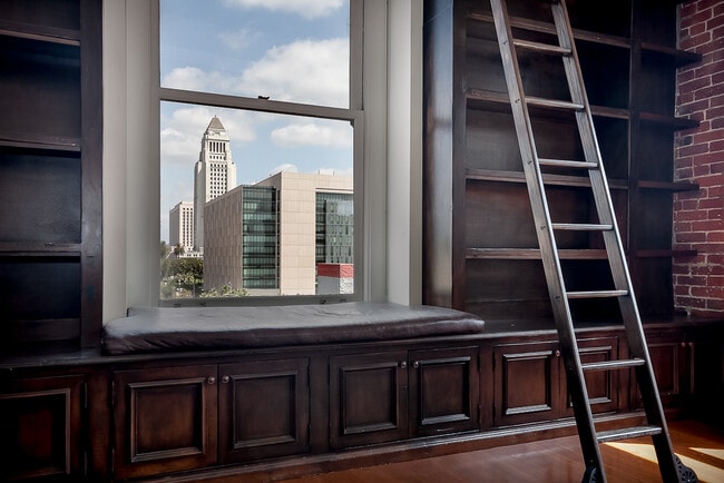 Photo - 257 S Spring St Unit PHE