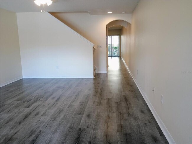 Photo - 363 Carina Cir