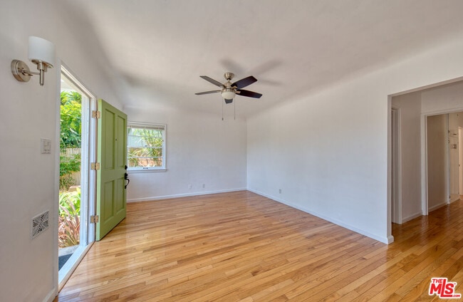 Photo - 847 Commonwealth Ave