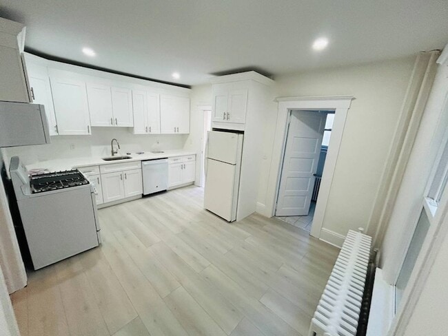 Photo - 133 Berry Hill Rd Apartamento Unidad 3