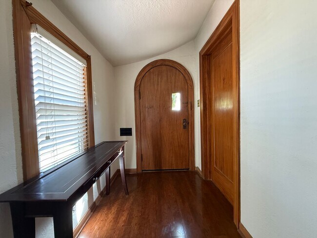 Photo - 3 Bedroom, 2 Bathroom charming Craftsman Style Home nestled in the heart of Tulare, CA